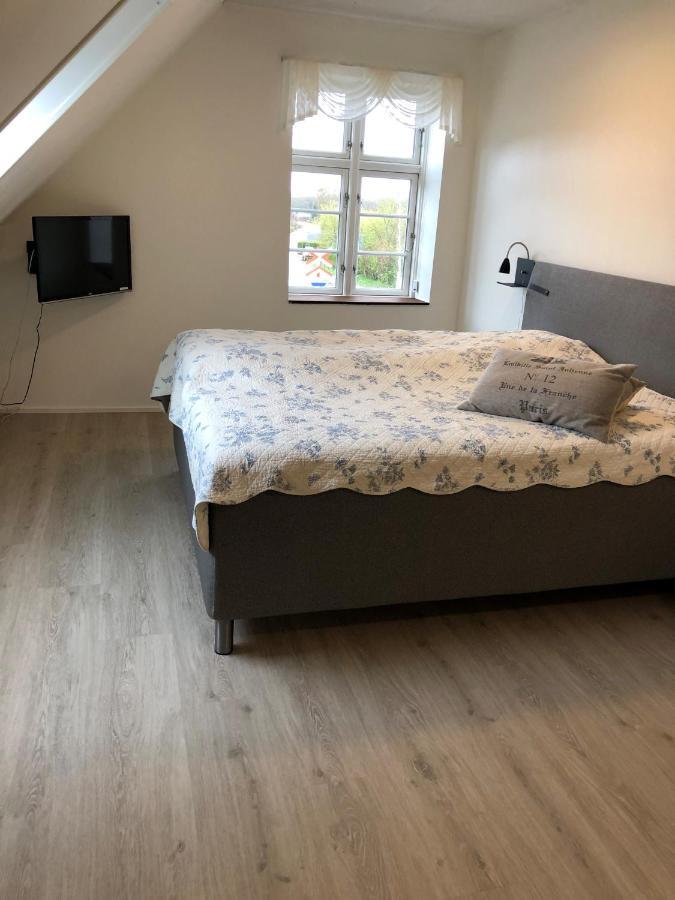 Hotel Hojslev Kro Buitenkant foto