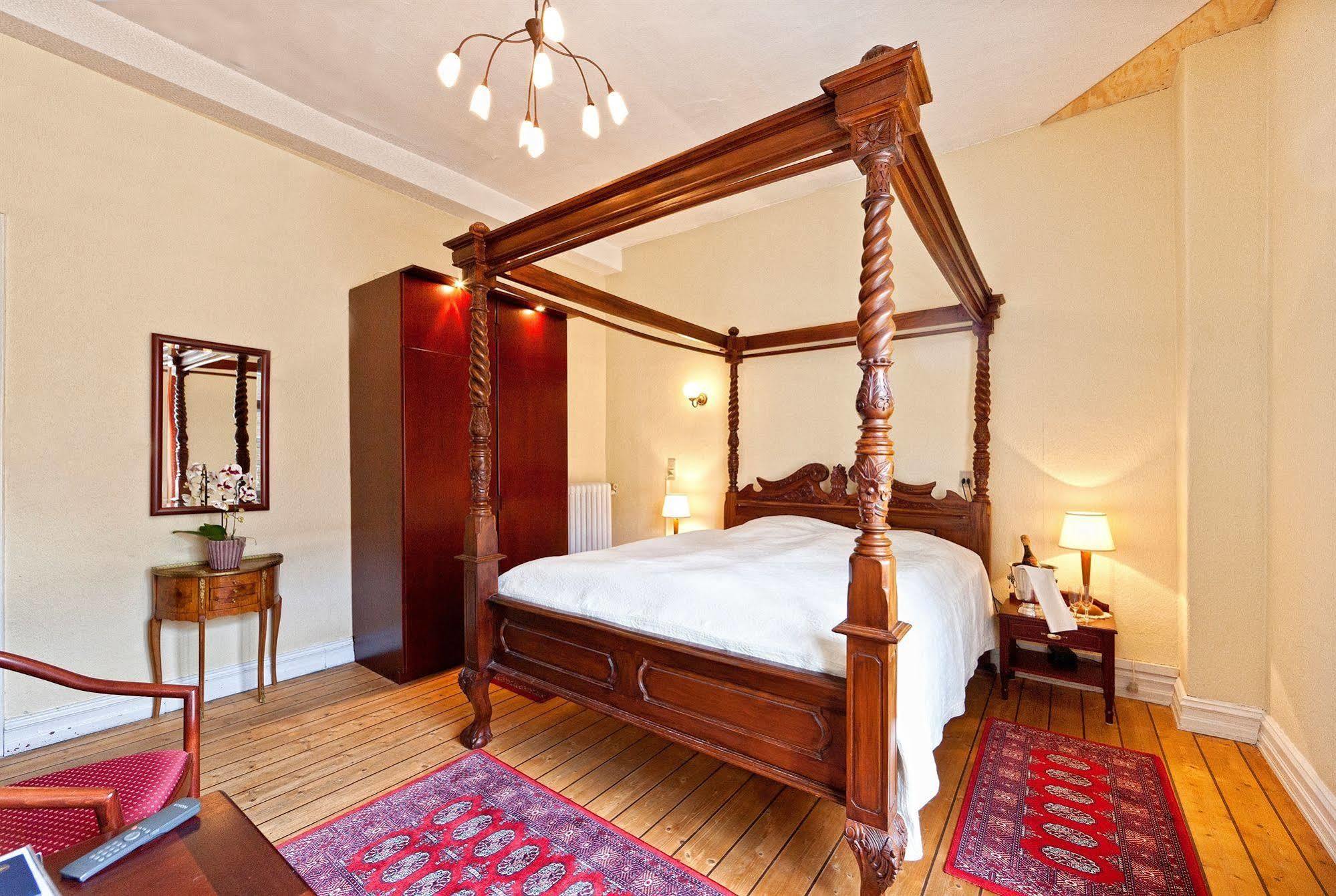 Hotel Hojslev Kro Buitenkant foto